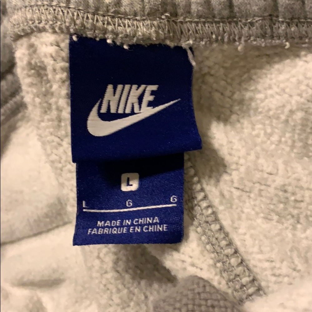 Nike sweats or joggers wore a few times - Picture 3 of 3